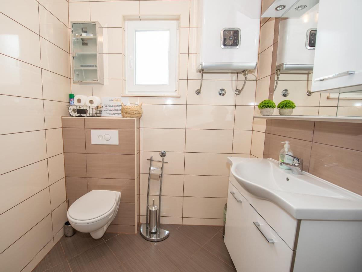 Holiday Home Near Trogir Kaštel Štafilić Kültér fotó