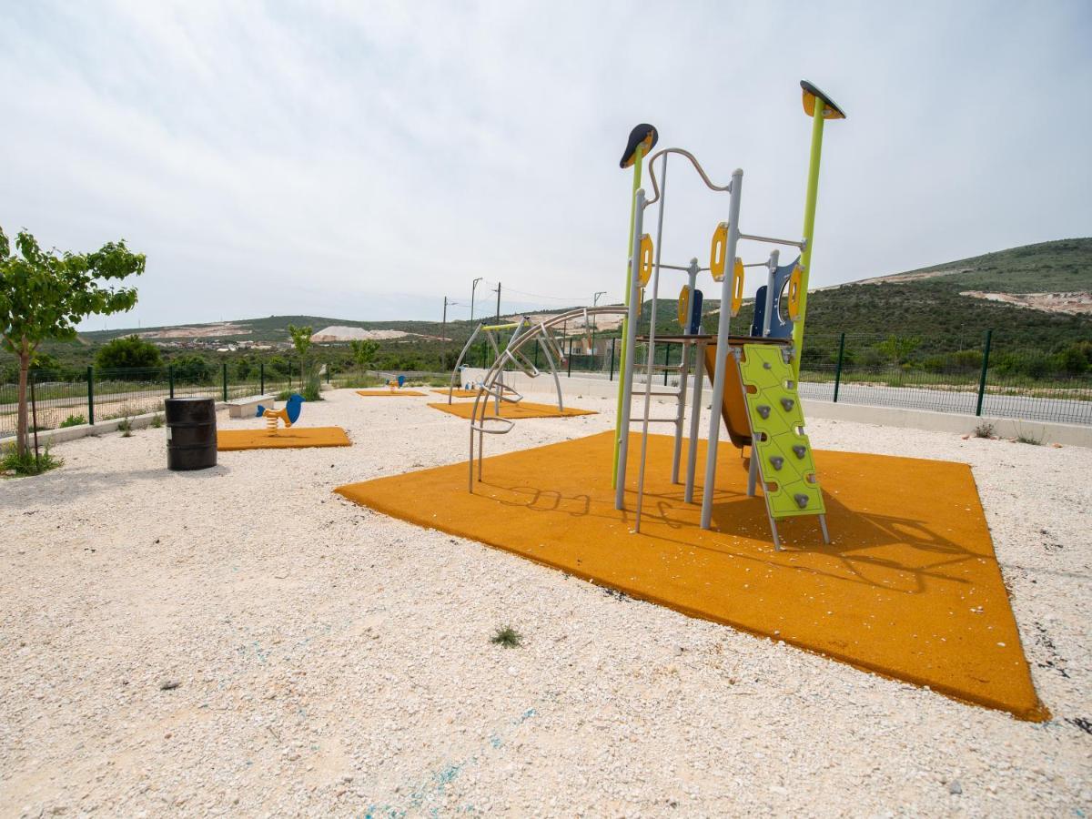 Holiday Home Near Trogir Kaštel Štafilić Kültér fotó